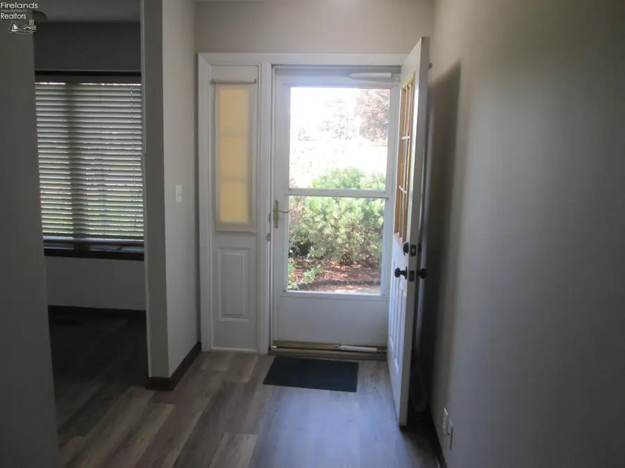 810 Martha, Huron, OH 44839 - #2