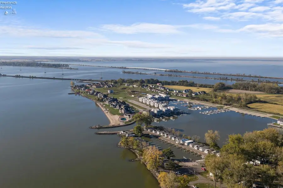 2721 S Harbor Bay Drive #1232, Marblehead, OH 43440 - #3