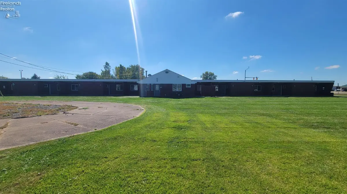 3240 Venice Road, Sandusky, OH 44870 - #1