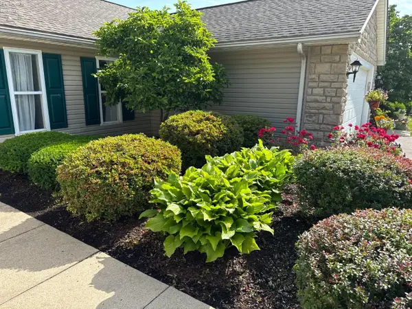 3865 E Vineyard Village Drive, Port Clinton, OH 43452