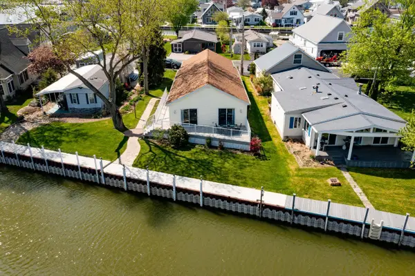 1561 N Starboard Avenue, Port Clinton, OH 43452