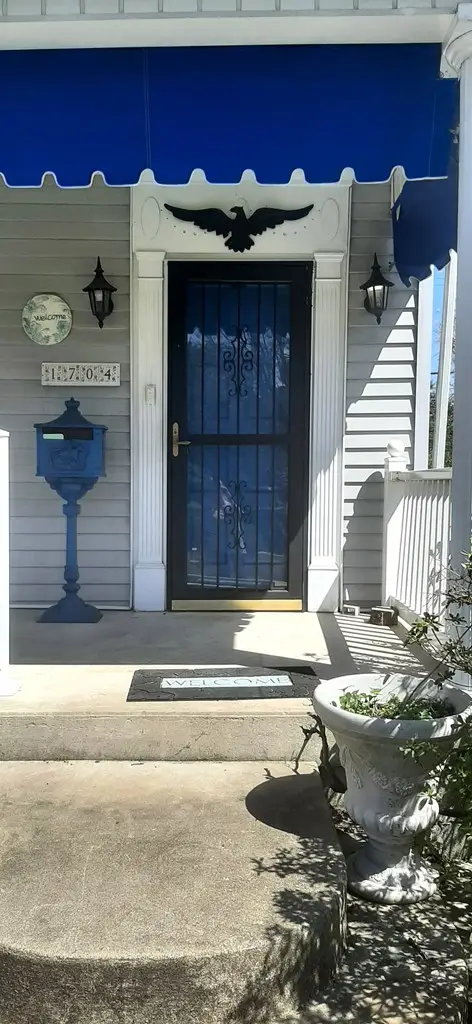 1704 Baird Ave., Portsmouth, OH 45662 - #2