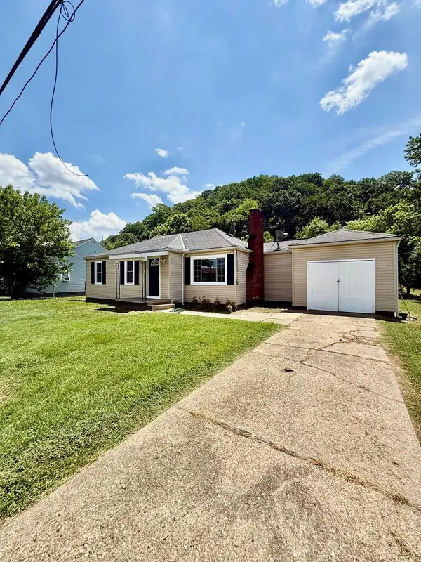 52 Wheeler St, South Shore, KY 41175