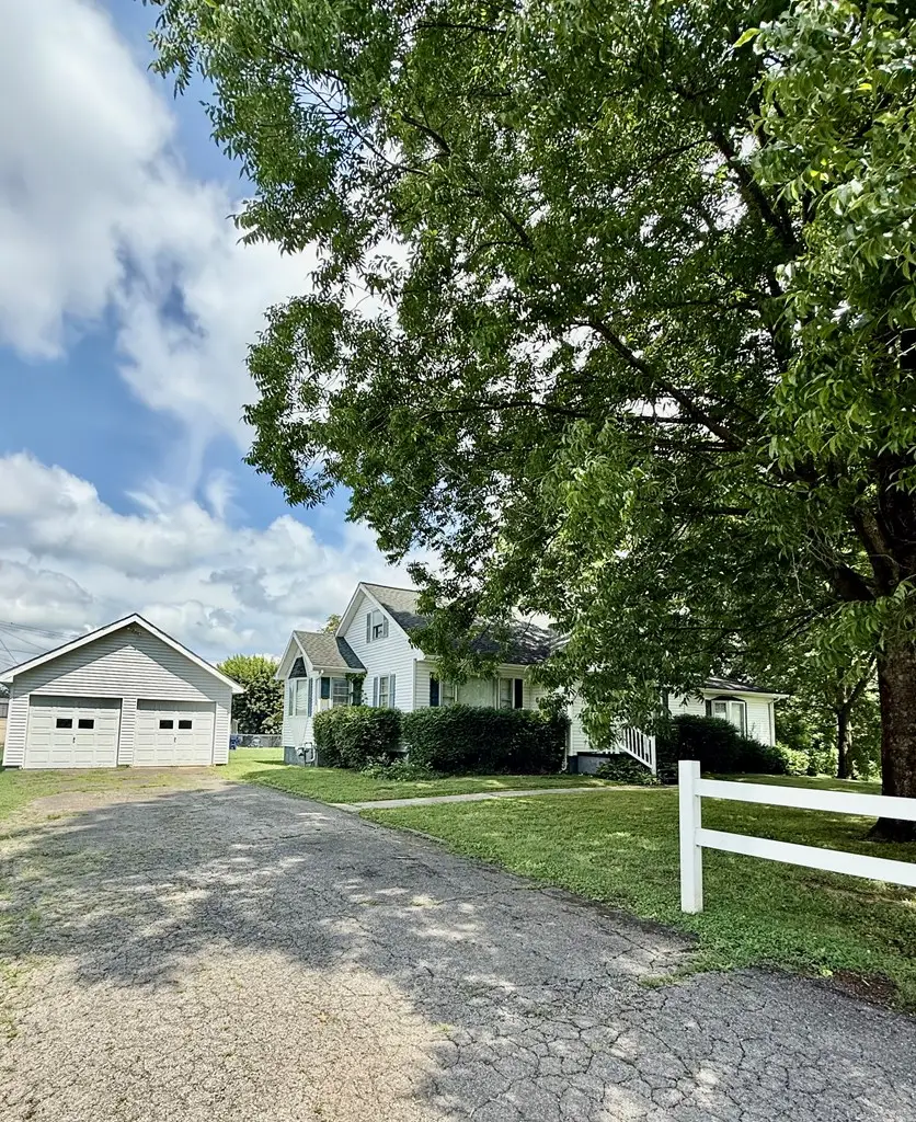 2 E 3rd Ave, South Shore, KY 41175 - #2
