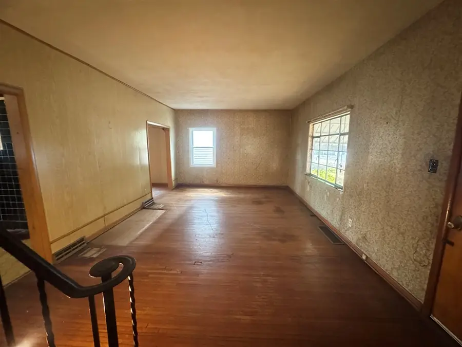 1808 Jackson St, Portsmouth, OH 45562 - #3