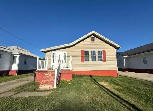 1539 3rd St, West Portsmouth, OH 45663