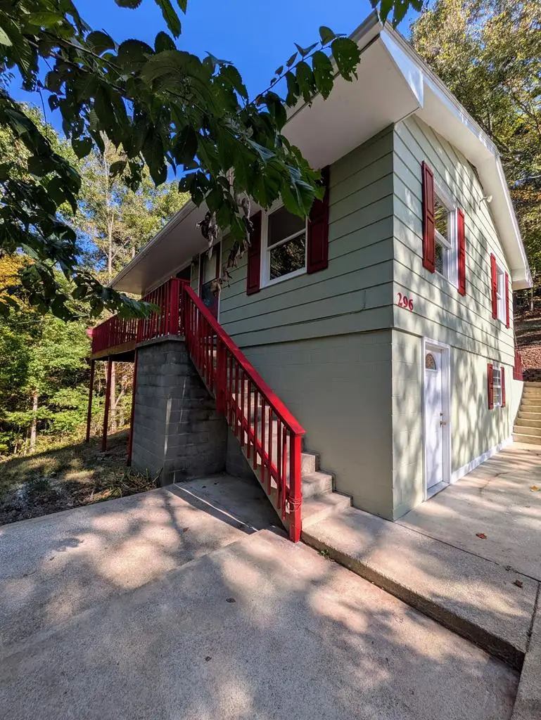 296 Clay Dr, Portsmouth, OH 45662 - #1