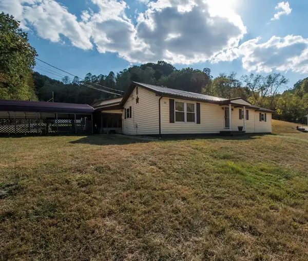 44 Whaley Rd, West Portsmouth, OH 45663