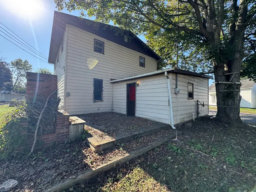 304 W Fifth Street, Waverly, OH 45690 - #3