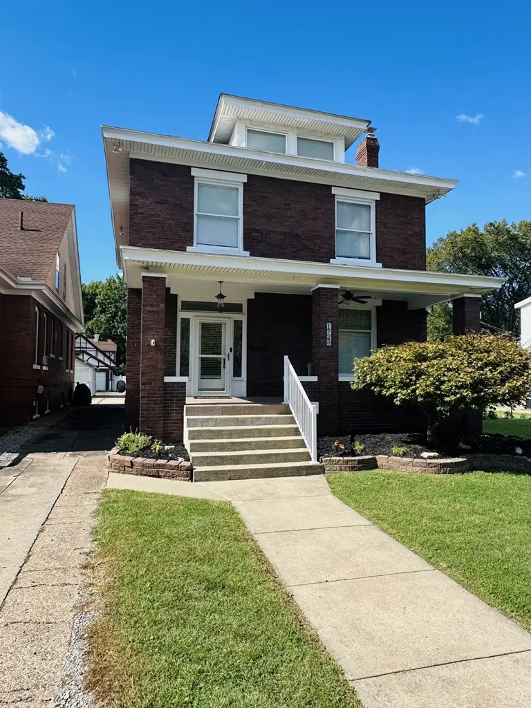 1725 Hutchins Street, Portsmouth, OH 45662 - #2