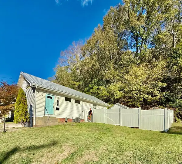 2002 Mabert, Portsmouth, OH 45662