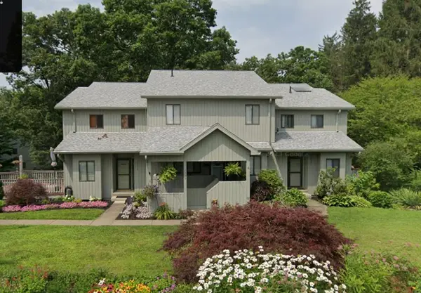 7735 Country Club Rd., Athens, OH 45701