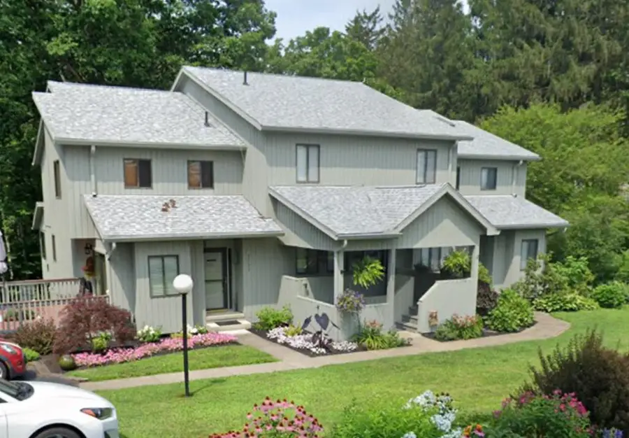 7735 Country Club Rd., Athens, OH 45701 - #2