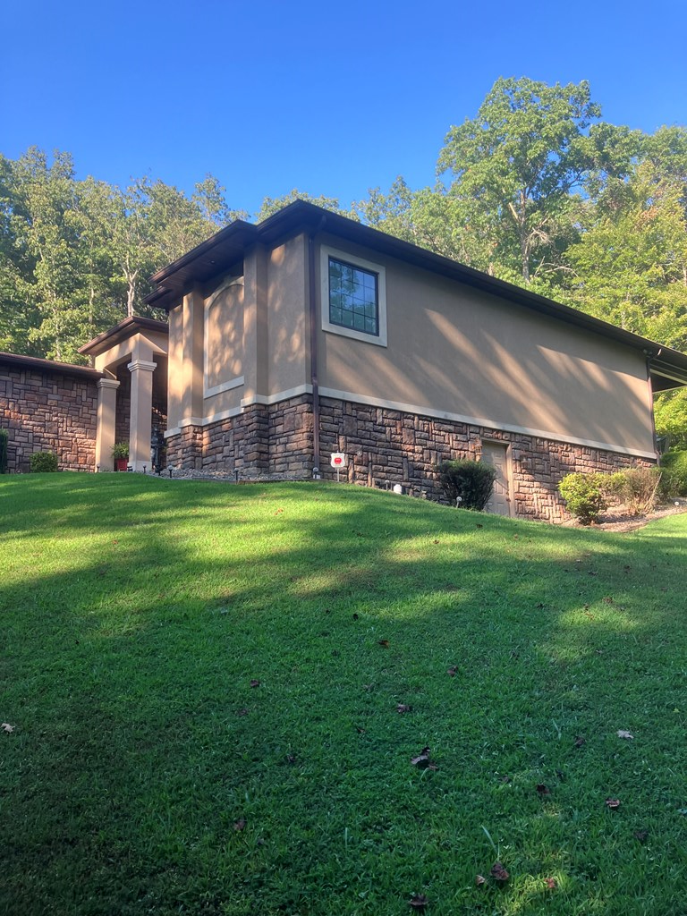 3272 E Big Pete Rd., Franklin Furnace, OH 45629 - Image #2