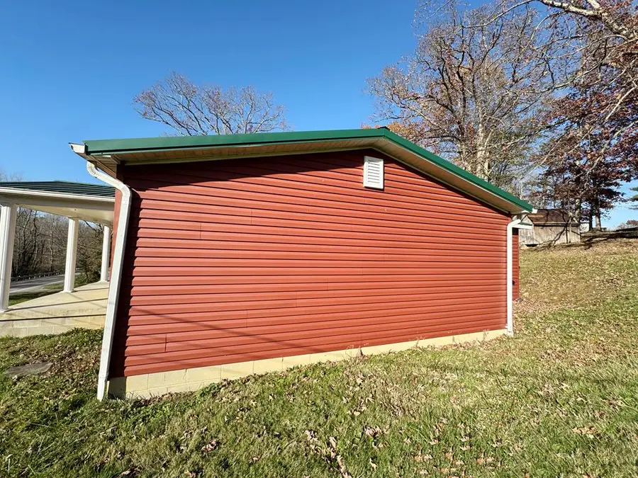 881 St Rt 233, Oak Hill, OH 45656 - #3