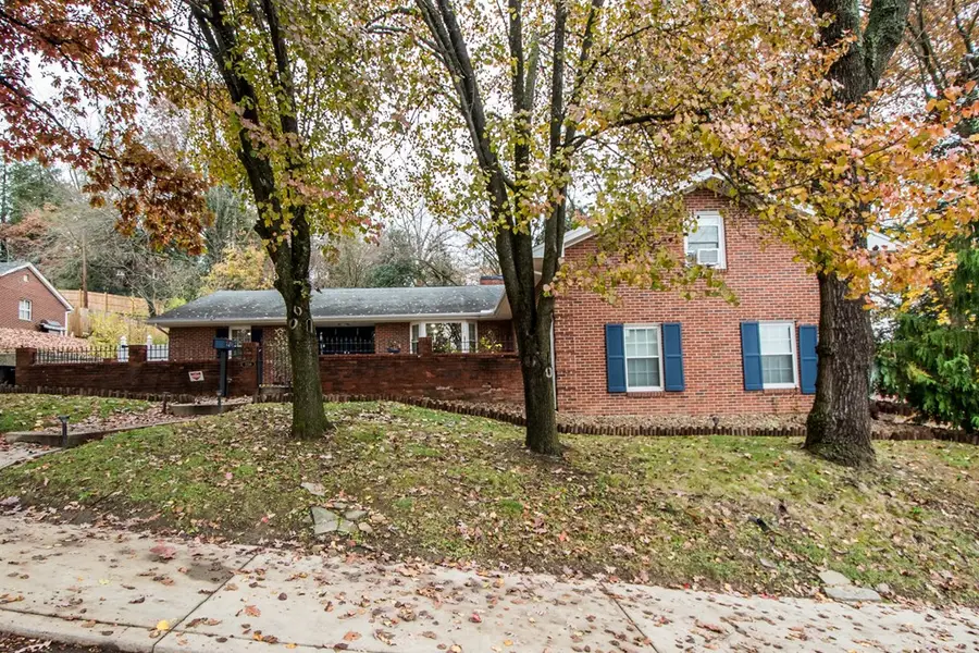 2216 Woodlawn, Portsmouth, OH 45662 - #3