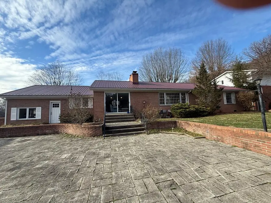 3330 Seneca Drive, Portsmouth, OH 45662 - #3