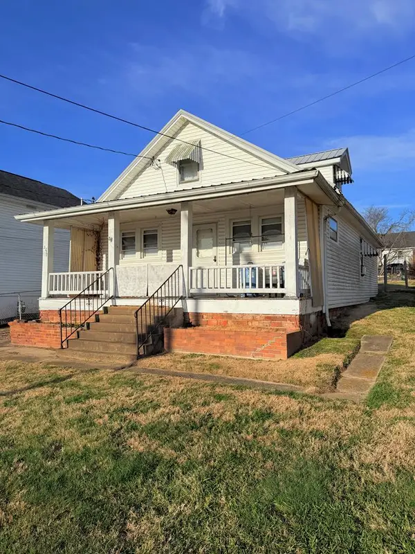 2237 Rose Ave, West Portsmouth, OH 45663