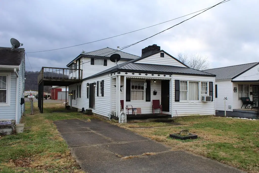 1739 Chatham Ave, Gallipolis, OH 45631 - Image #1