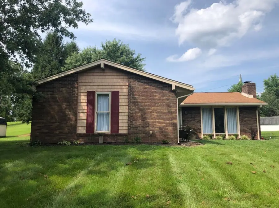 181 Shawnee Dr, Vanceburg, KY 41179 - #2