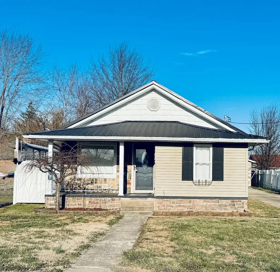 55 Roby St, West Portsmouth, OH 45663 - #2