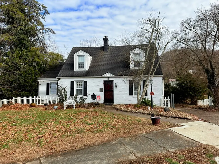 2904 Kenroe St, Portsmouth, OH 45662 - #2