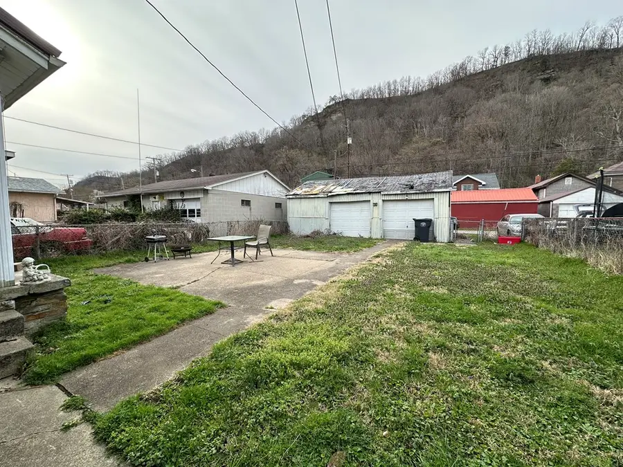 3221 Rhodes Avenue, New Boston, OH 45662 - #2