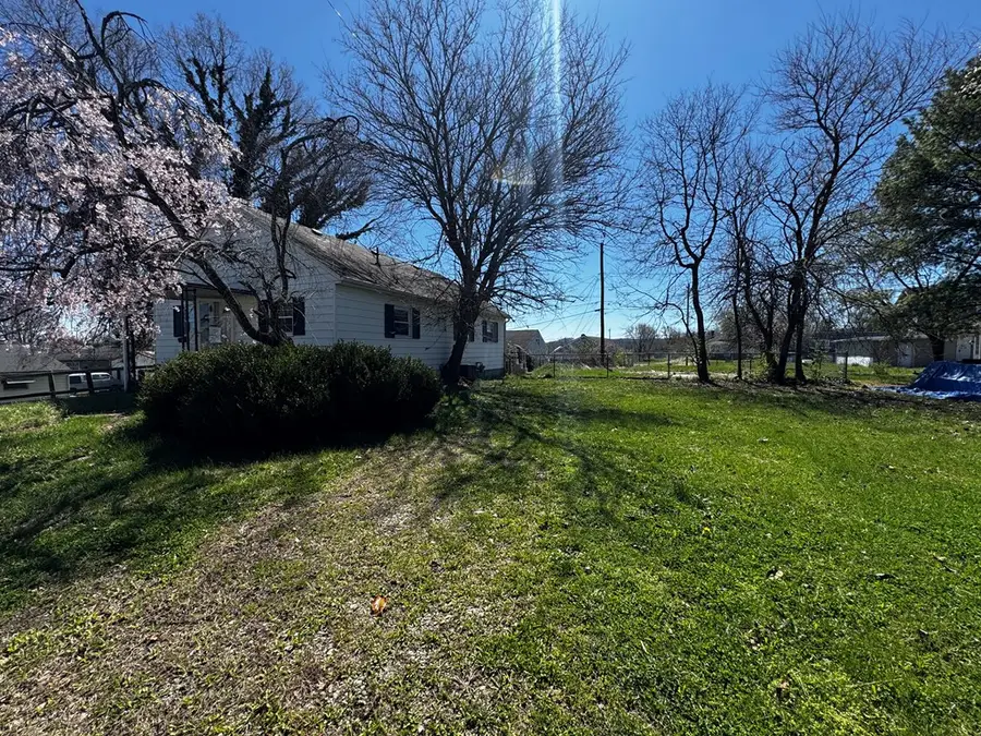 702 Cox Ave., Chillicothe, OH 45601 - #3