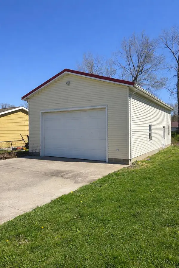 215 Maynard Ave, Franklin Furnace, OH 45629