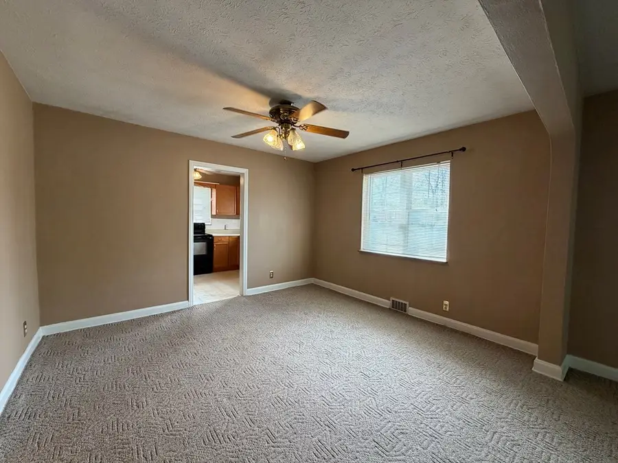 2702 Grandview Ave, Portsmouth, OH 45662 - #3