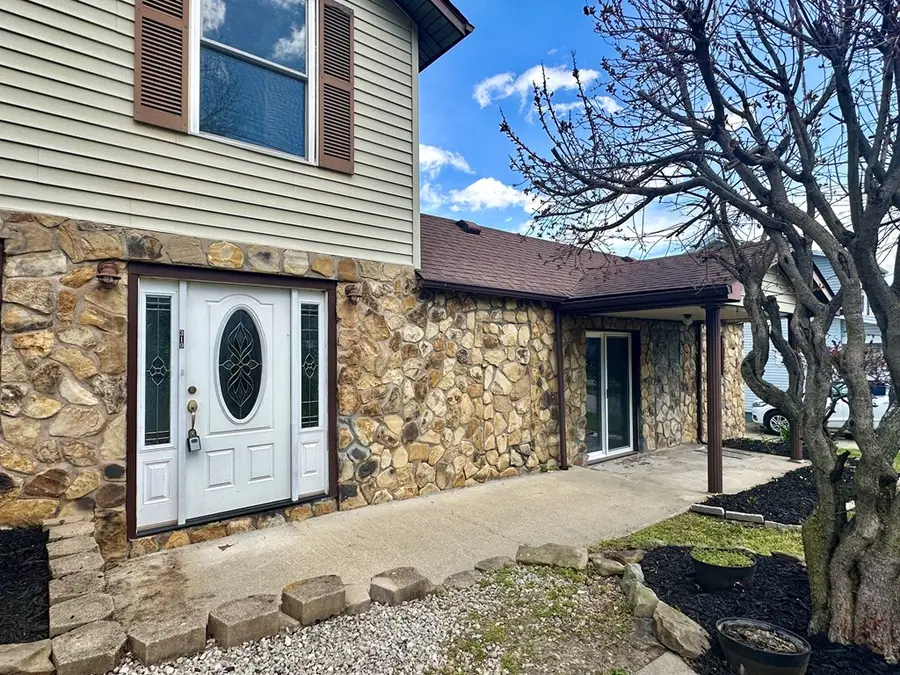 319 Raymond Avenue, West Portsmouth, OH 45663 - #3