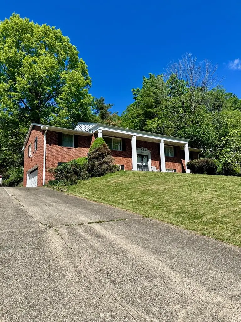 3407 Orchard Dr, Portsmouth, OH 45662 - #1