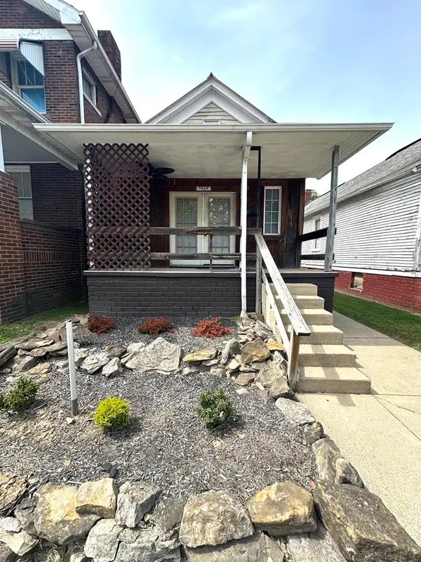 3929 Rhodes Avenue, New Boston, OH 45662