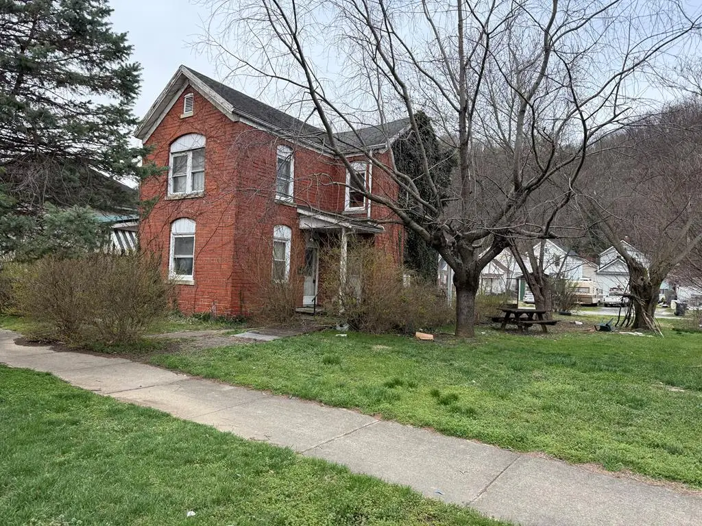 3825 Stanton Ave., New Boston, OH 45662 - #1