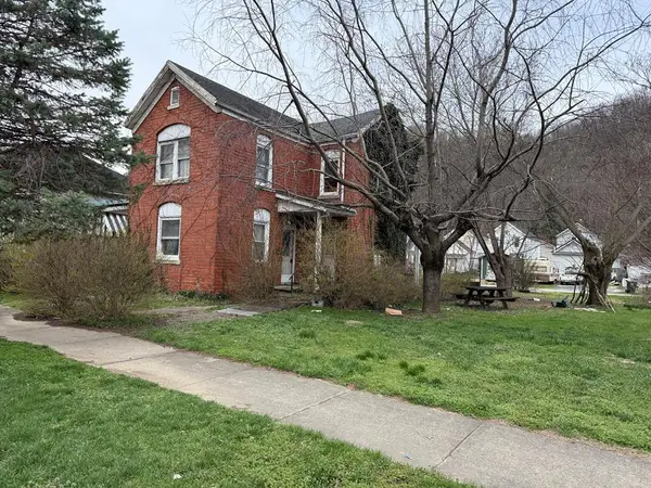 3825 Stanton Ave., New Boston, OH 45662