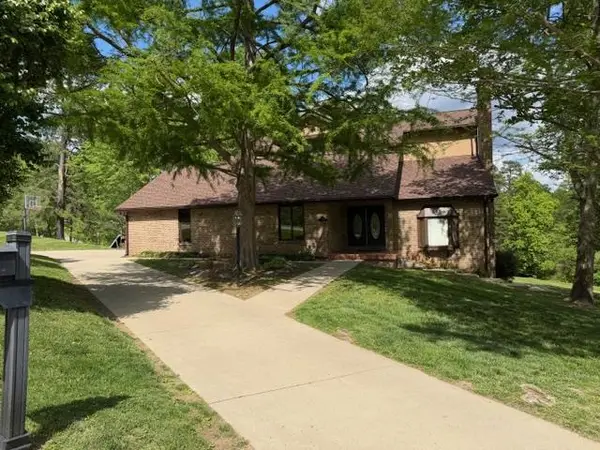 216 Oakwood Ridge, West Portsmouth, OH 45663