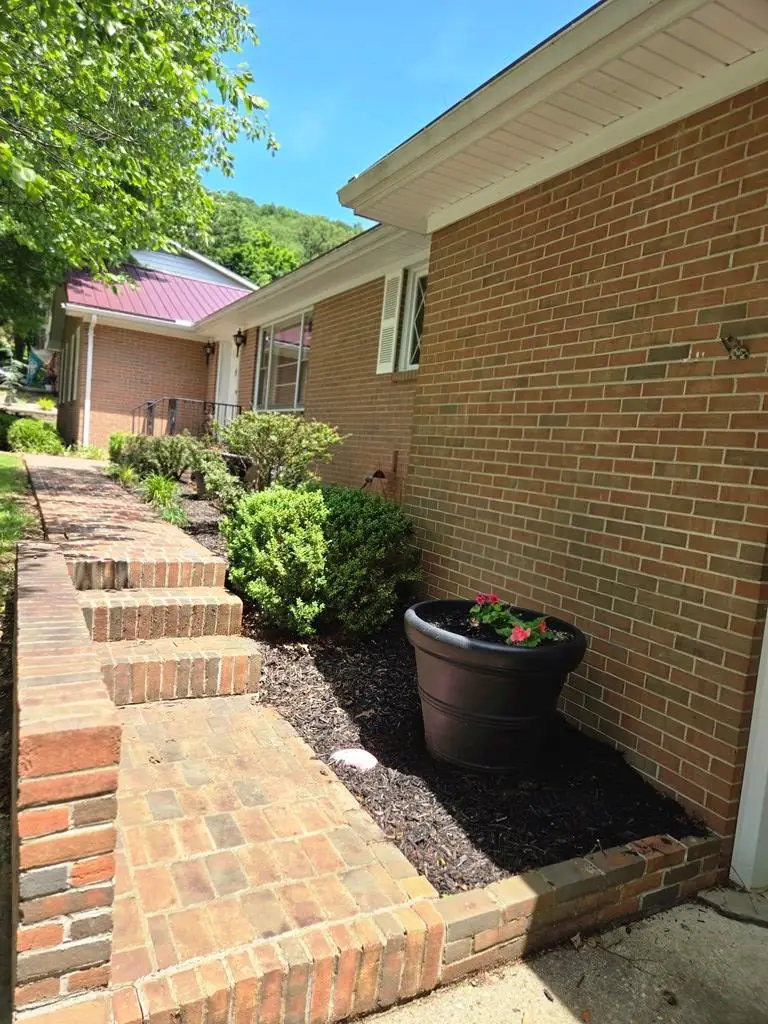 3330 Seneca Drive, Portsmouth, OH 45662 - #3