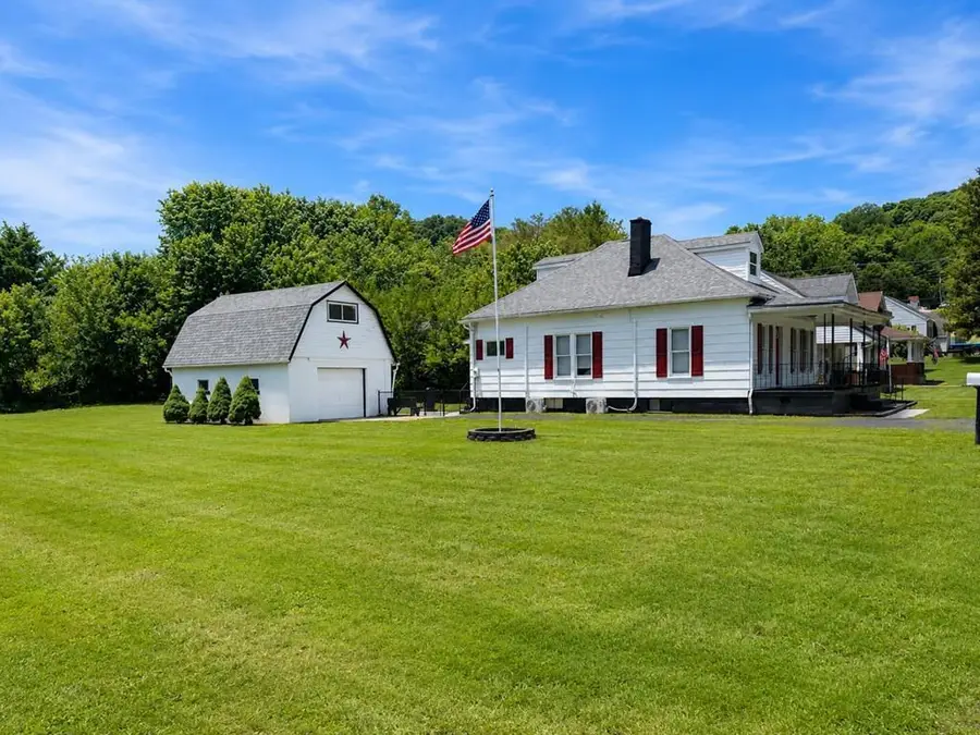 206 Lincoln St, West Portsmouth, OH 45653 - #2
