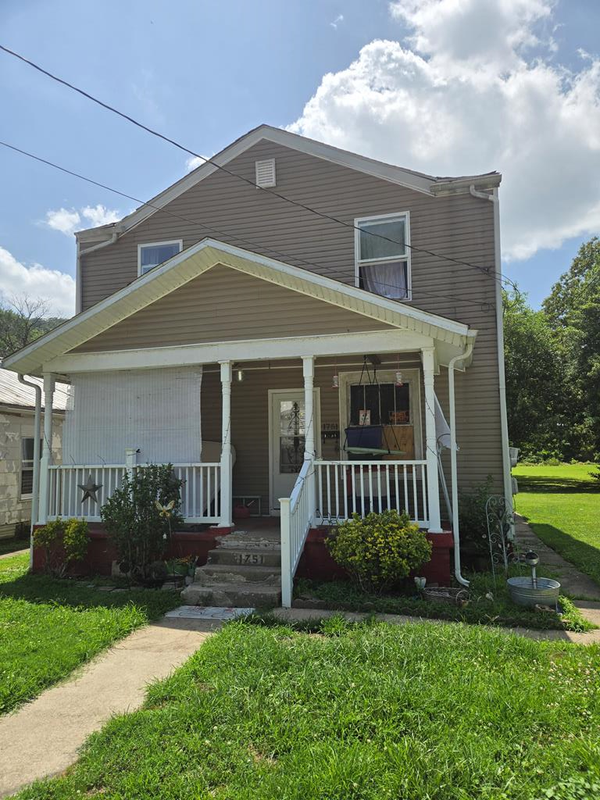 1751 Valley St., Portsmouth, OH 45662