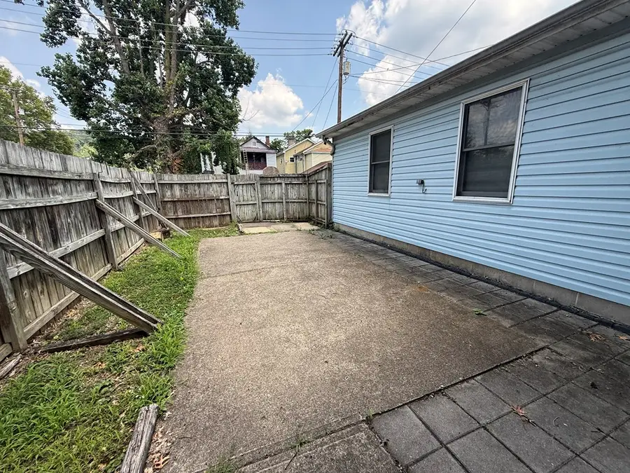 1203 S 6th Street, Ironton, OH 45638 - #3