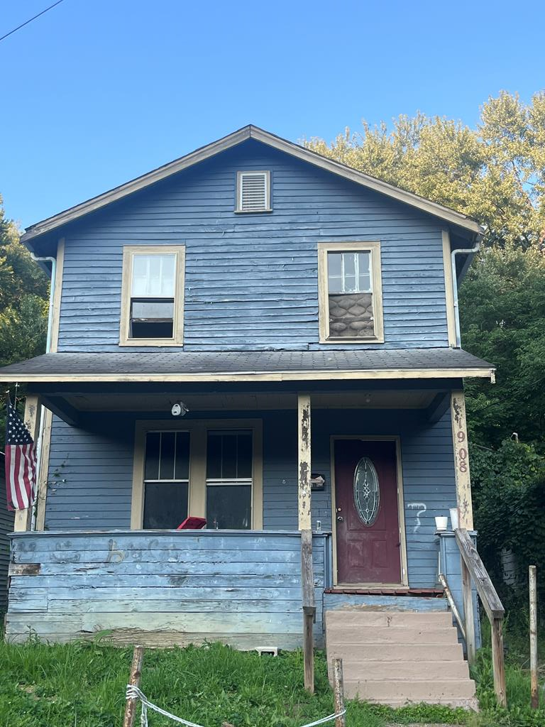 1908 Valley, Portsmouth, OH 45662 - #1