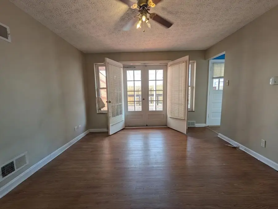 1327 Coles Blvd, Portsmouth, OH 45662 - #3