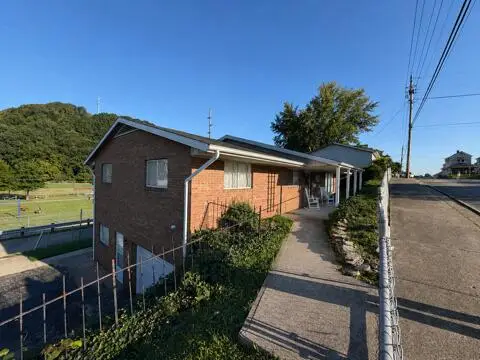 812 Lakeview Ave, New Boston, OH 45662