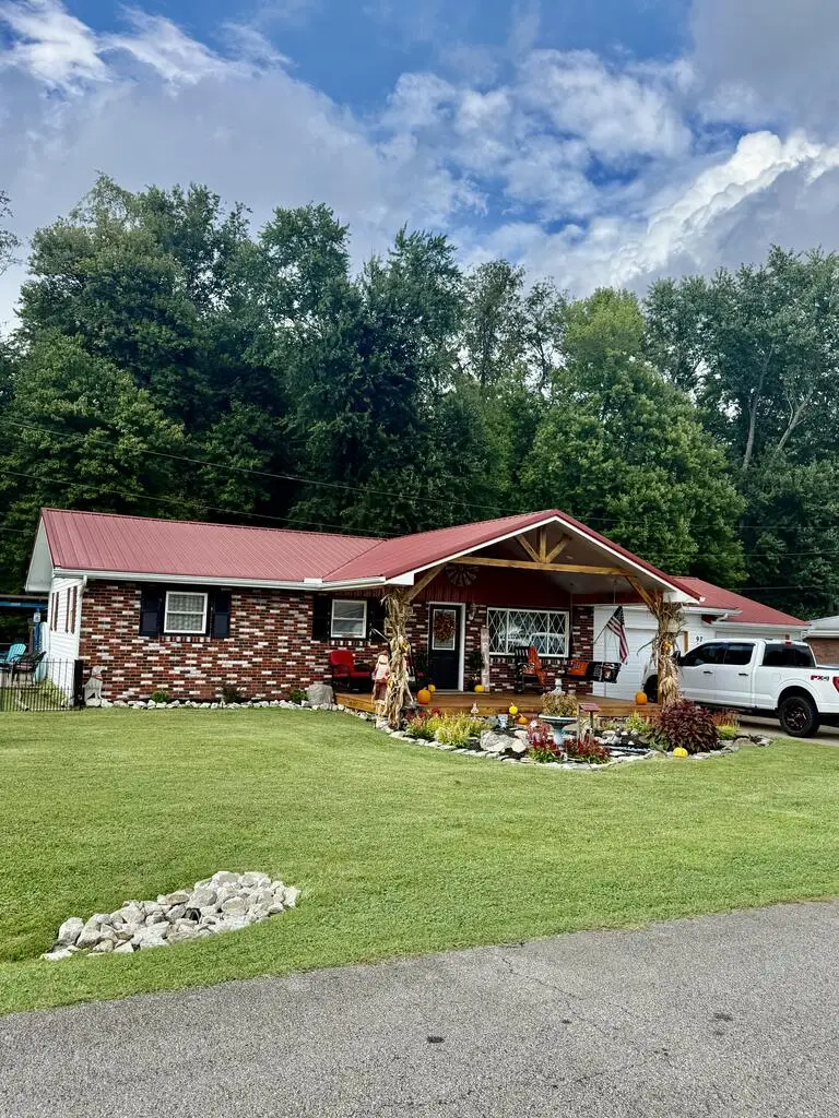 97 Mi Lew Dr, Ironton, OH 45638 - #2