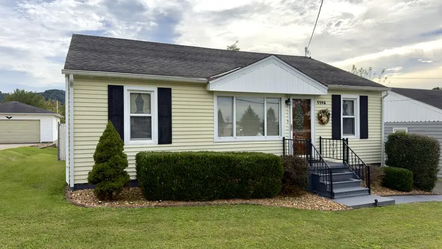 1148 Hogan St, Portsmouth, OH 45662 - #3