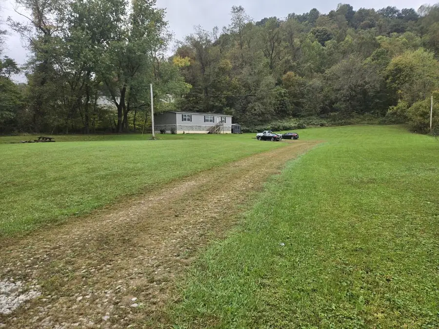 1871 Bonser Ave., Portsmouth, OH 45662 - #2