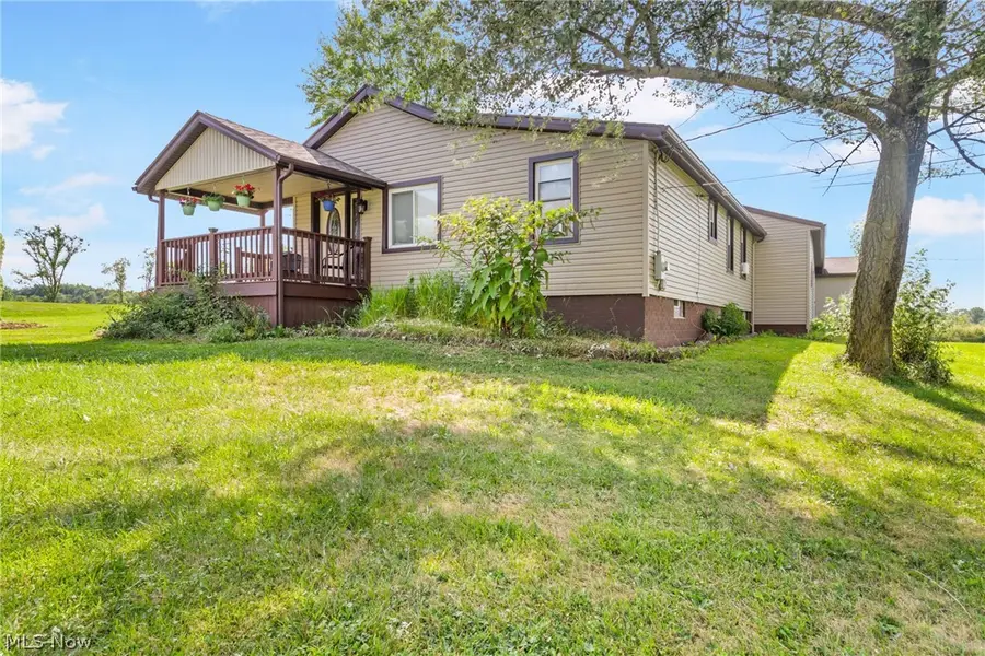 2425 Miday Ne Avenue, East Canton, OH 44730 - Image #2