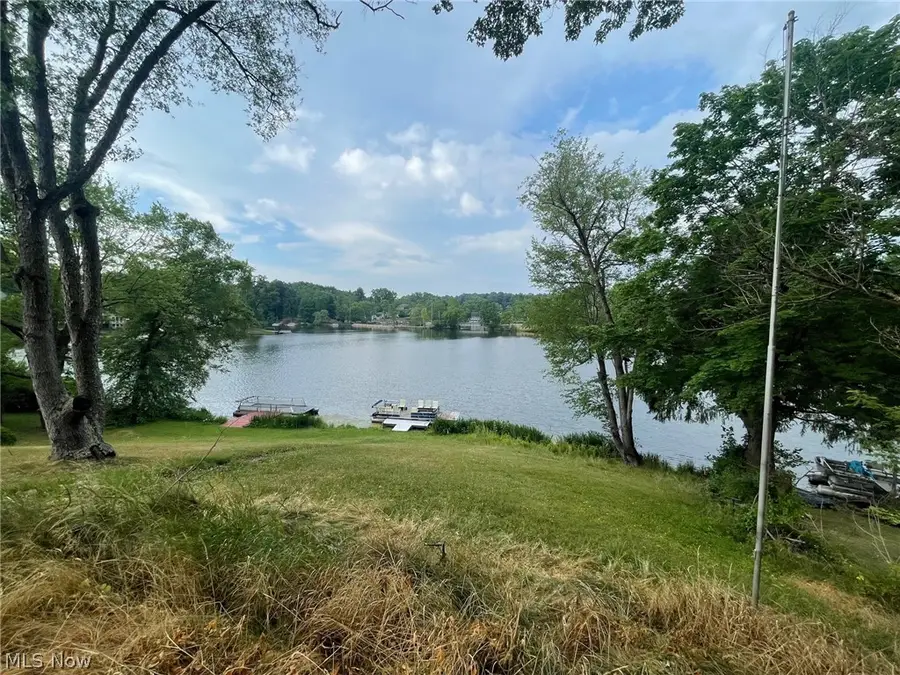 73 Cherry Nw Drive, North Canton, OH 44720 - Image #2