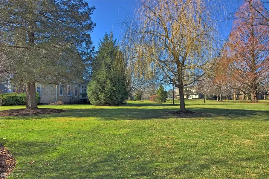 SL 6 Lakehurst Drive, Bratenahl, OH 44108 - Image #2