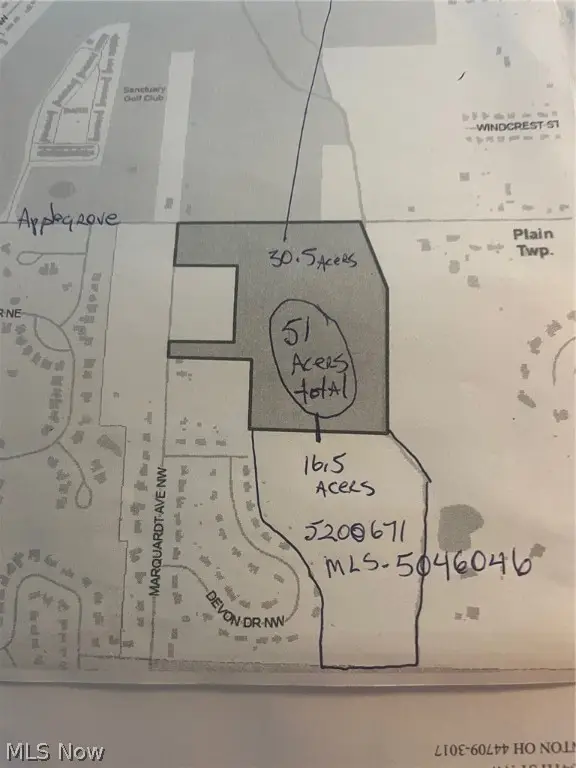 Marquardt Nw Drive, North Canton, OH 44720